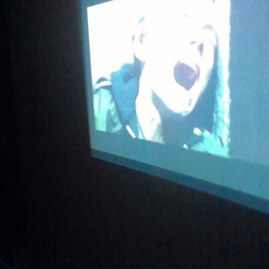 上课太硬女同桌帮我自慰
