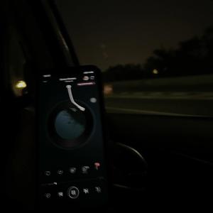 上课太硬女同桌帮我自慰
